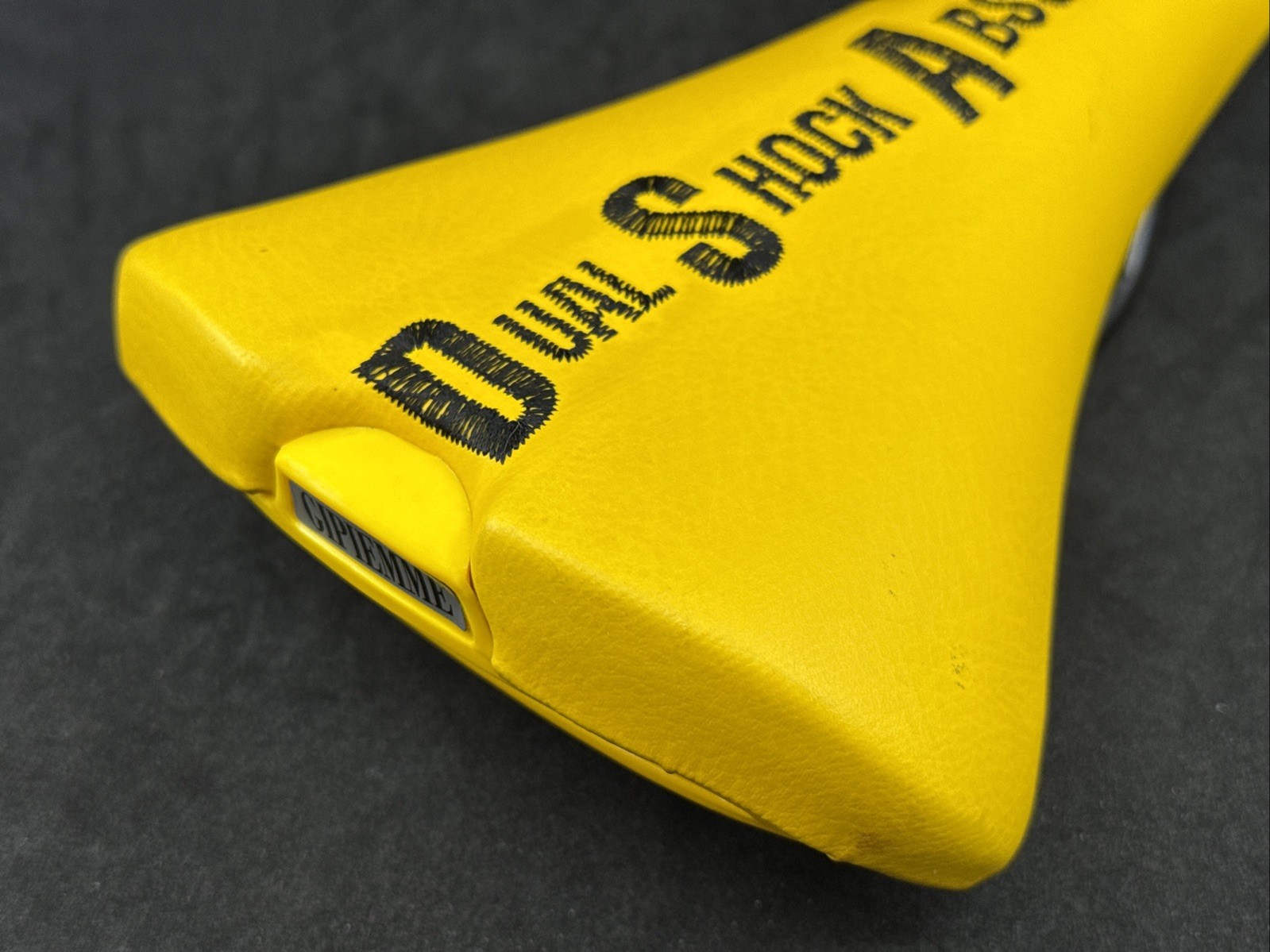 Gipiemme PENTA Saddle Dual Shock Absorber Yellow Steel Rails 270mm x 140mm