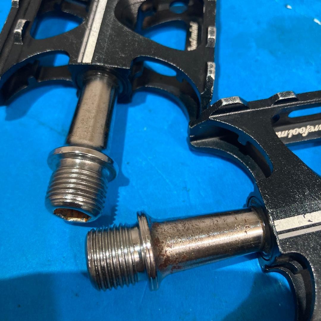 TIOGA SureFoot Mini small and lightweight flat pedal