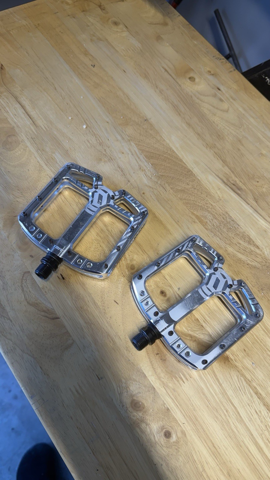 Deity TMAC Flat Pedals Silver MTB Mountain Bike Pedals